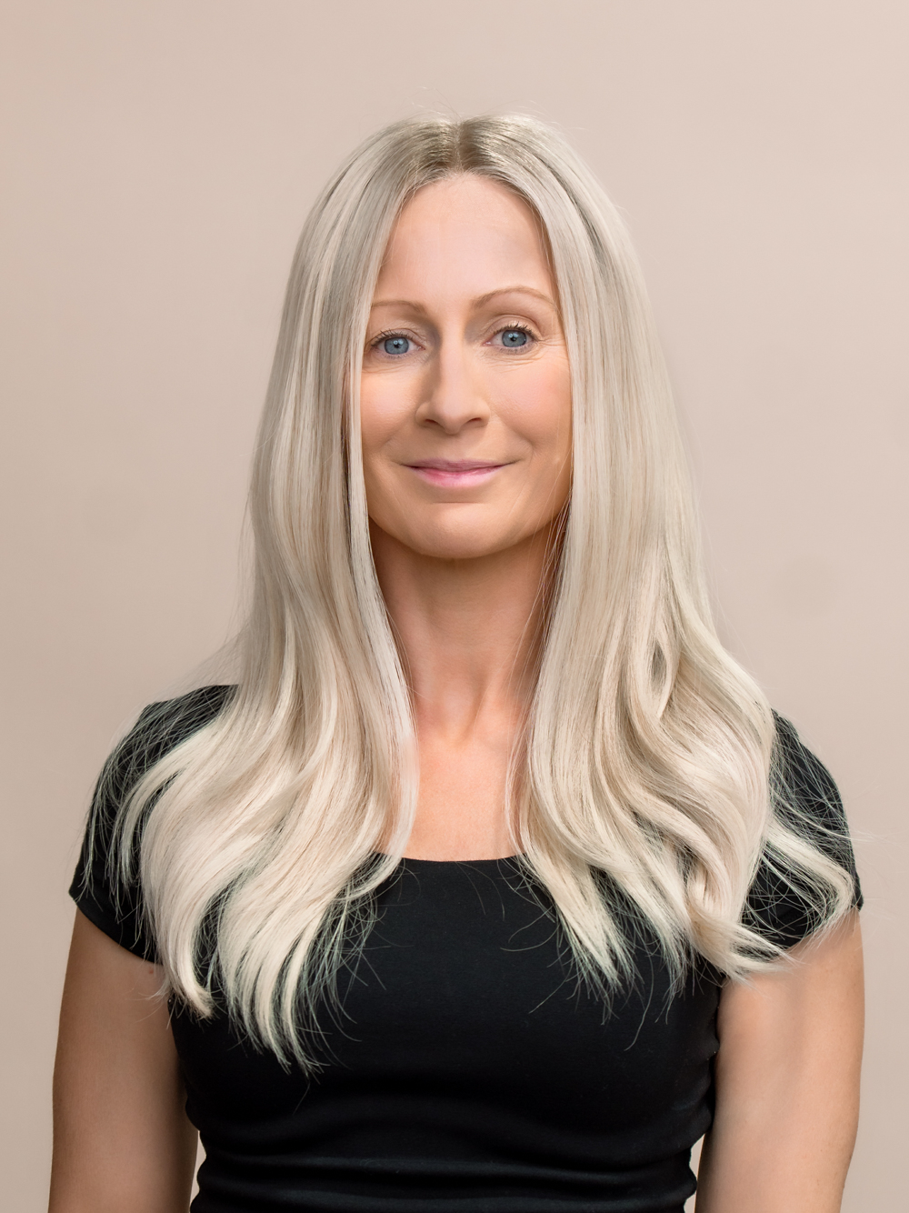 DNZ03881 Dia 20" | Blonde Human Hair Wig - Image 1