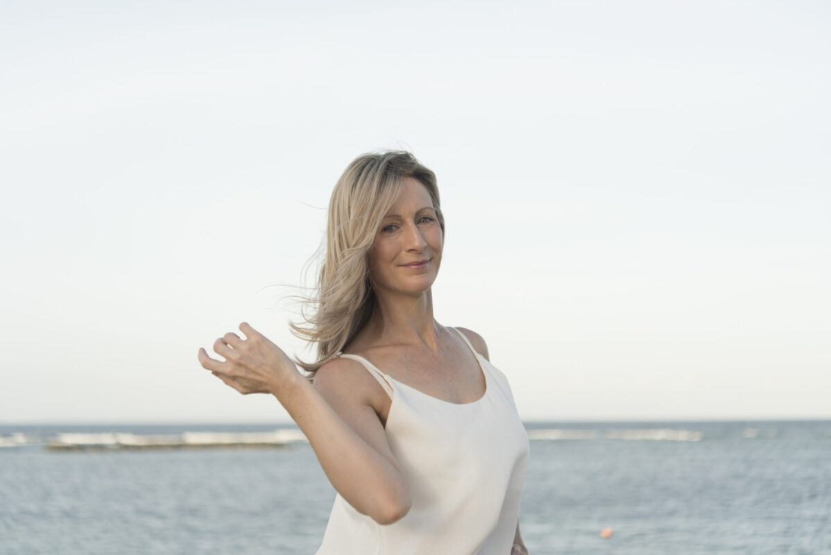 Can you swim in a wig?