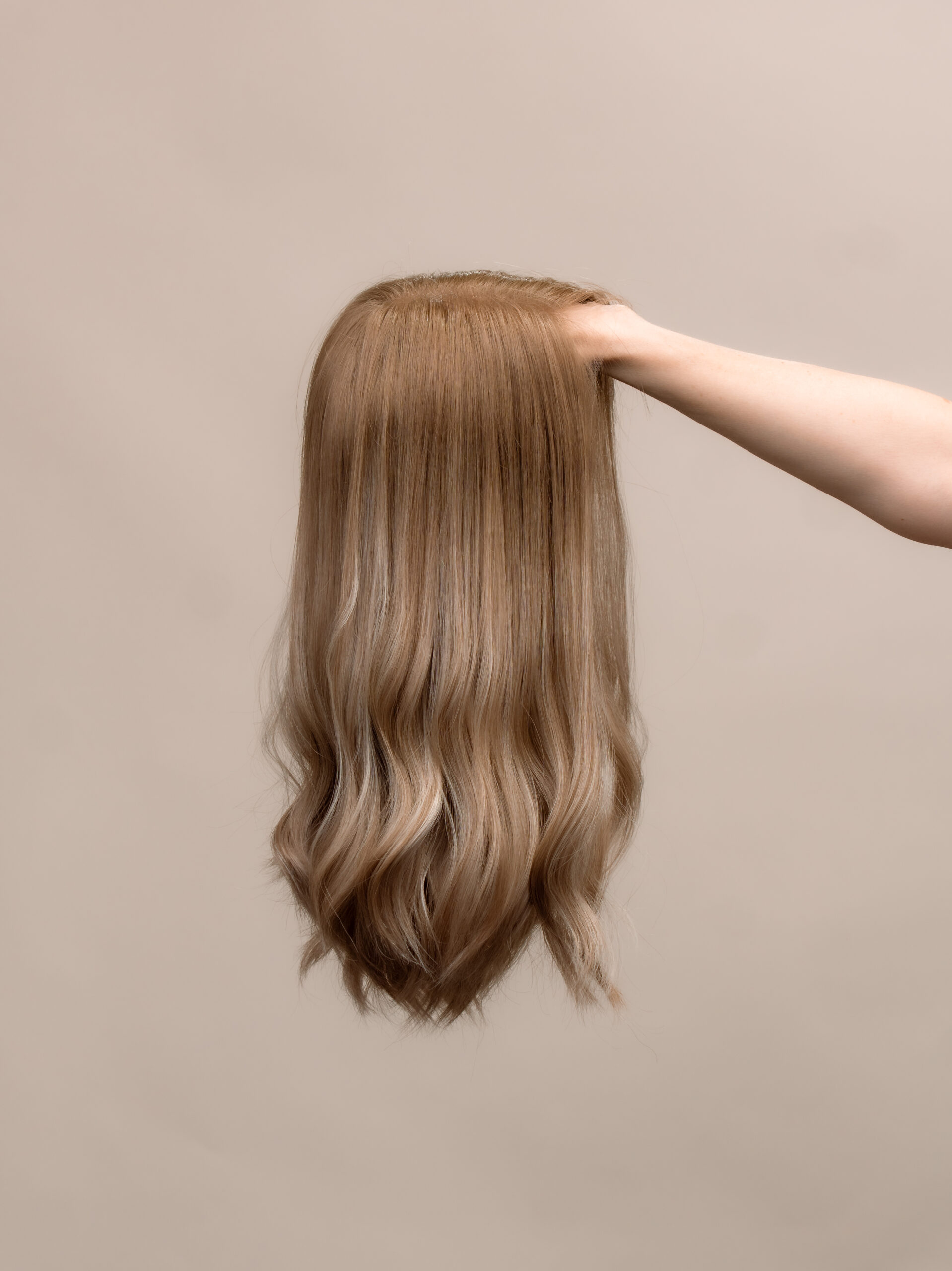DNZ01182 Paris 18" | Blonde Human Hair Wig - Image 4