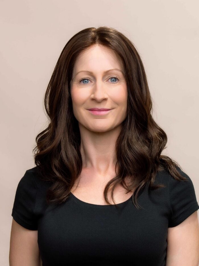Bella 16" | Brunette European Human Hair Wig - Image 1