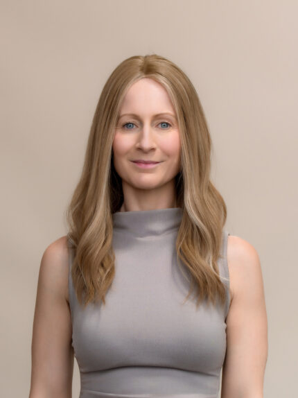 Pandora 18" Lace Topper