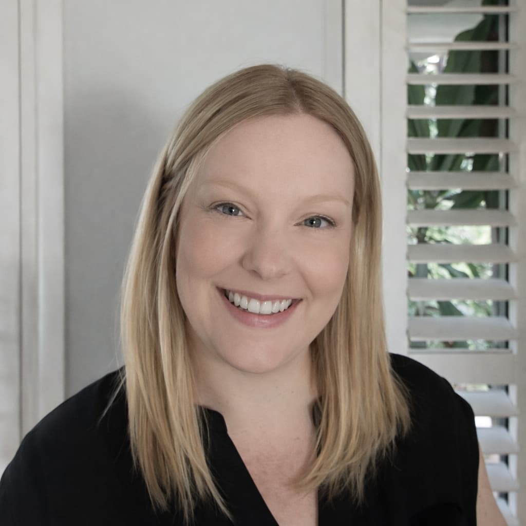 My hair arrived today, and I absolutely love it! The colour, density, styling and quality are just amazing. It is the most natural looking wig I’ve had – it sits perfectly flat, and the hairline is so good. The lower density is amazing for styling too – it was so easy to do a ponytail! I cannot thank you enough!